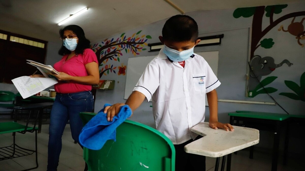 Juez confirma que SEP y Ssa deben garantizar protocolos e insumos contra covid en escuelas
