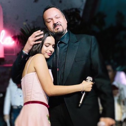 Pepe Aguilar compartió una foto con su hija Ángela | Especial