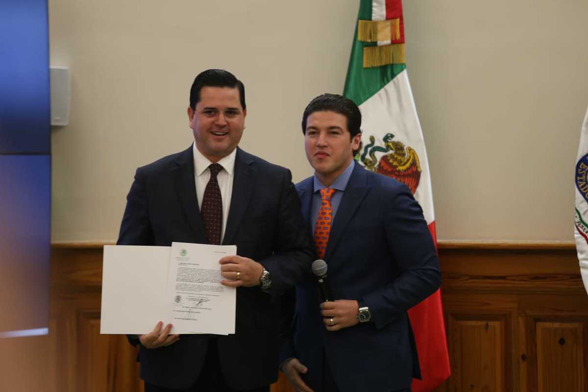 Samuel García entrega nombramientos en paraestatales y fideicomisos. Foto: Jorge López.