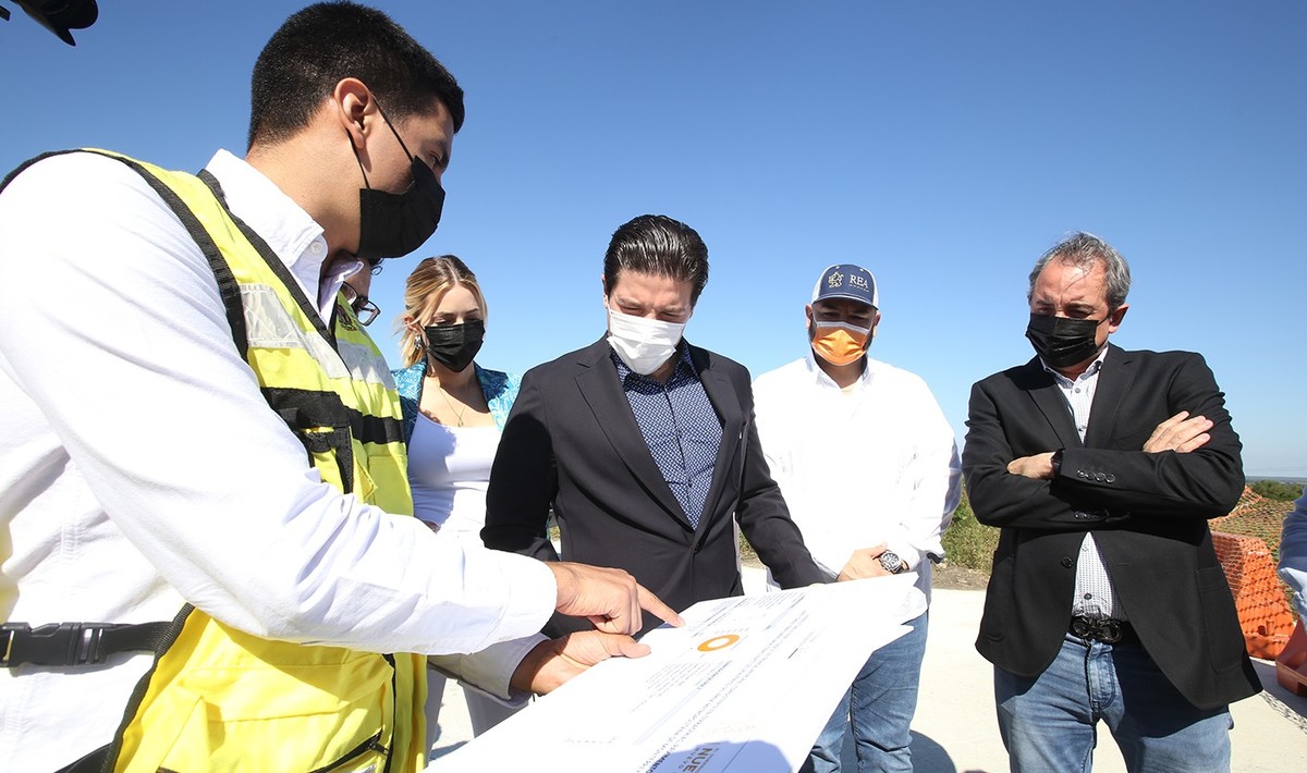 Samuel García recorre primera etapa Anillo Periférico Juárez-Allende. Foto: Especial.