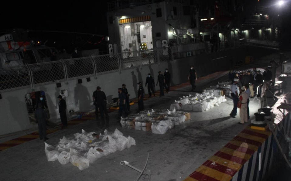 Aseguran casi dos toneladas y media de metanfetamina