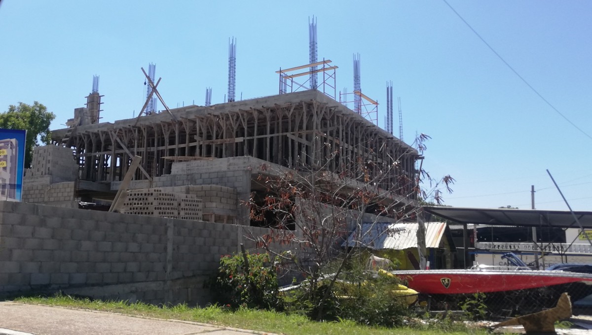 Construcción de edificios privados en Tampico, Tamaulipas.