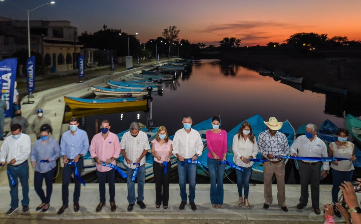 Entrega Chucho Nader Construcción de Muelle en Tancol.