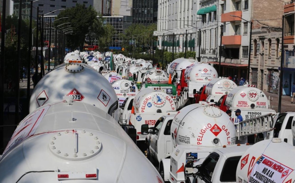Gaseros acusan agresiones de SSC durante protesta en CdMx; amagan con mantener bloqueos
