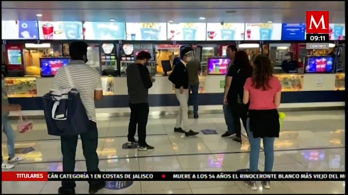 Tras la baja de contagios de covid aumenta ocupación al cine en 800%
