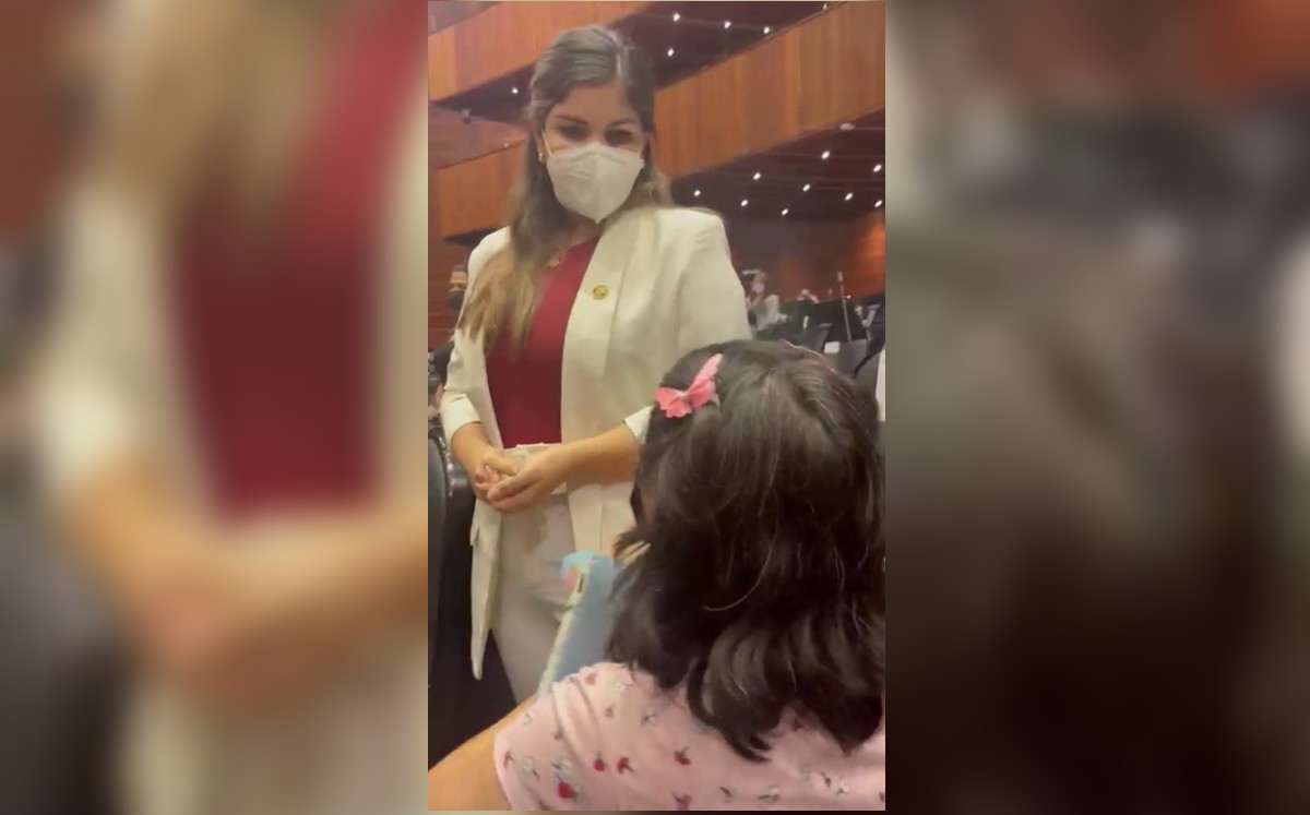 Medina es madre de Carlos Estrada, quien fue diagnosticado con histiocitosis de células de Langerhan. | Captura