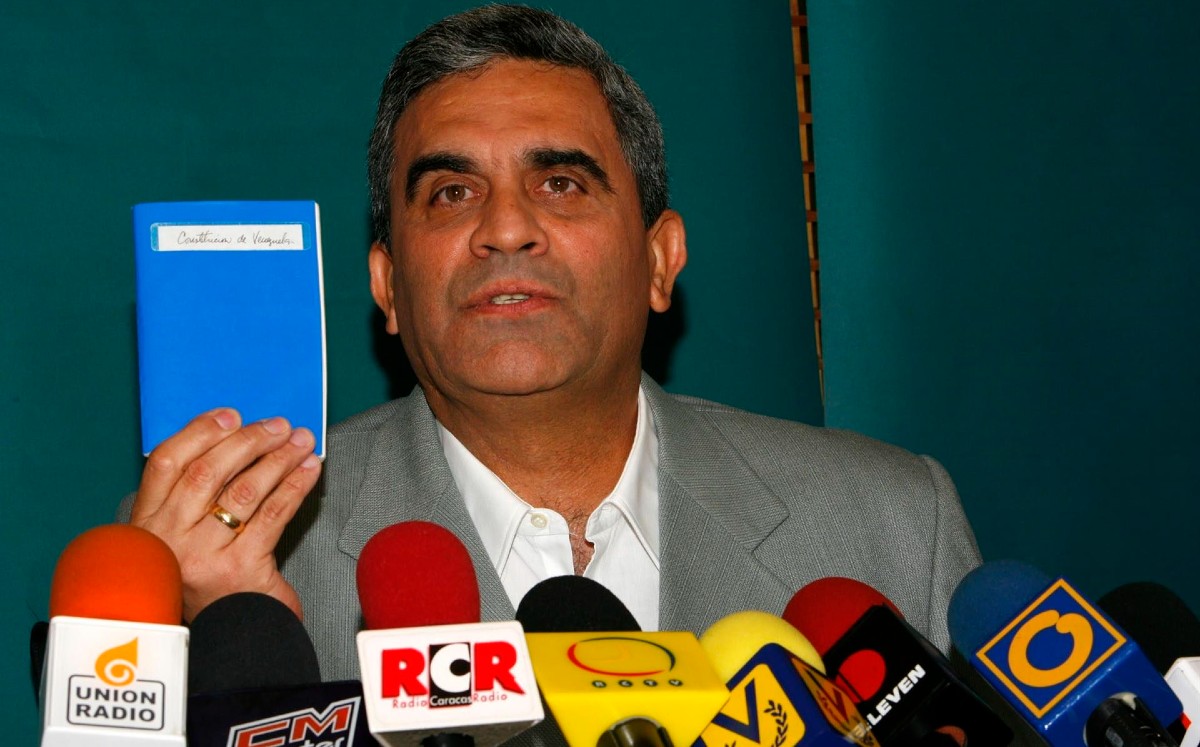 Hoy se reportó la muerte Raúl Isaías Baduel, ministro de Defensa en el gobierno Hugo Chávez.  | EFE