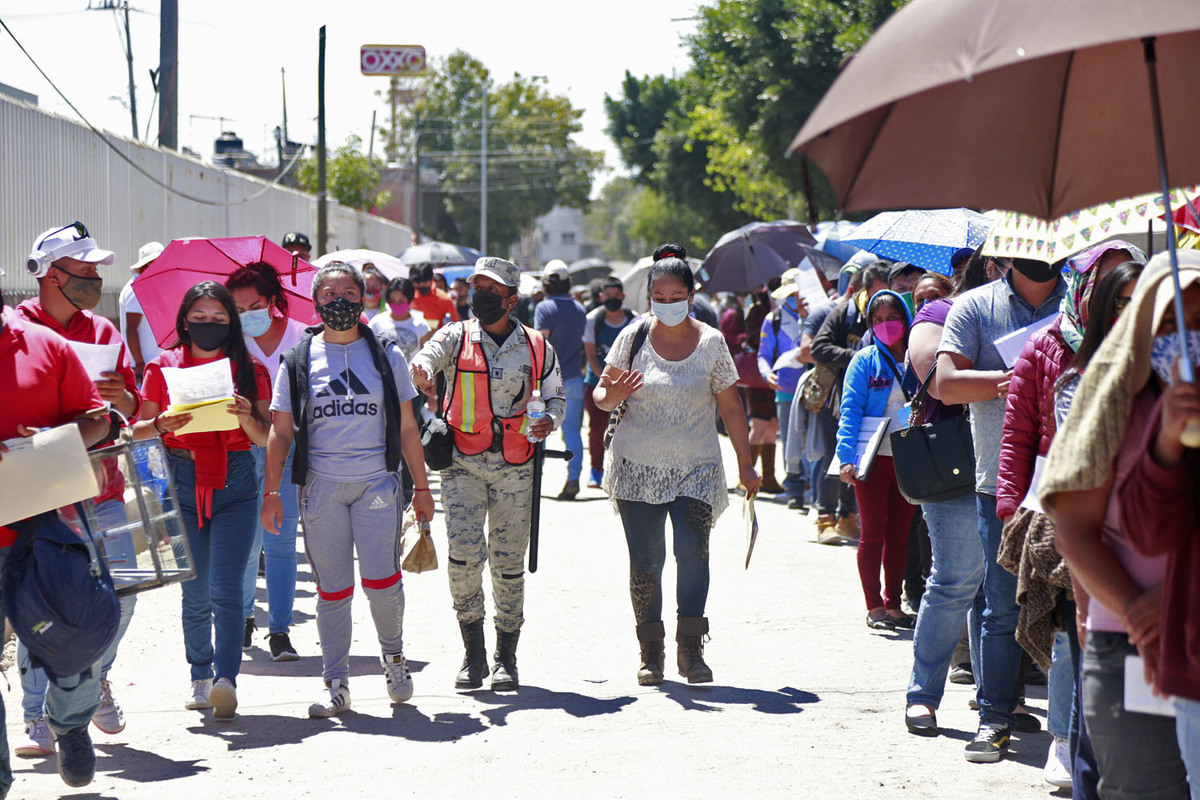 Anuncian vacunación en la zona conurbada de Puebla | Andrés Lobato