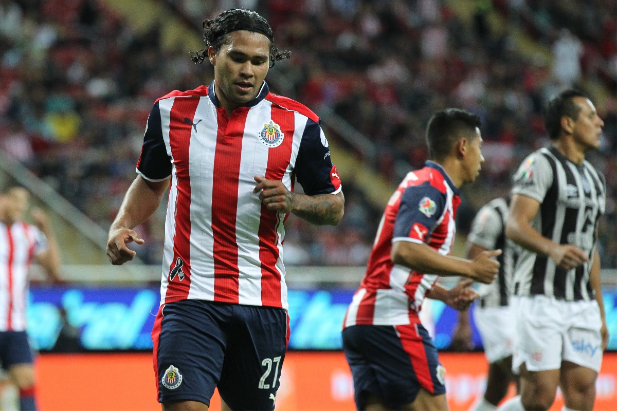 Carlos 'Gullit' Peña, ex jugador de Chivas (Imago7)