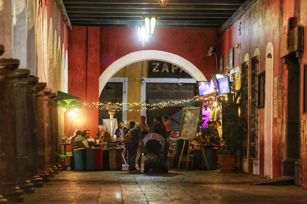 Afluencia de gente en un establecimiento de Puebla | Andrés Lobato