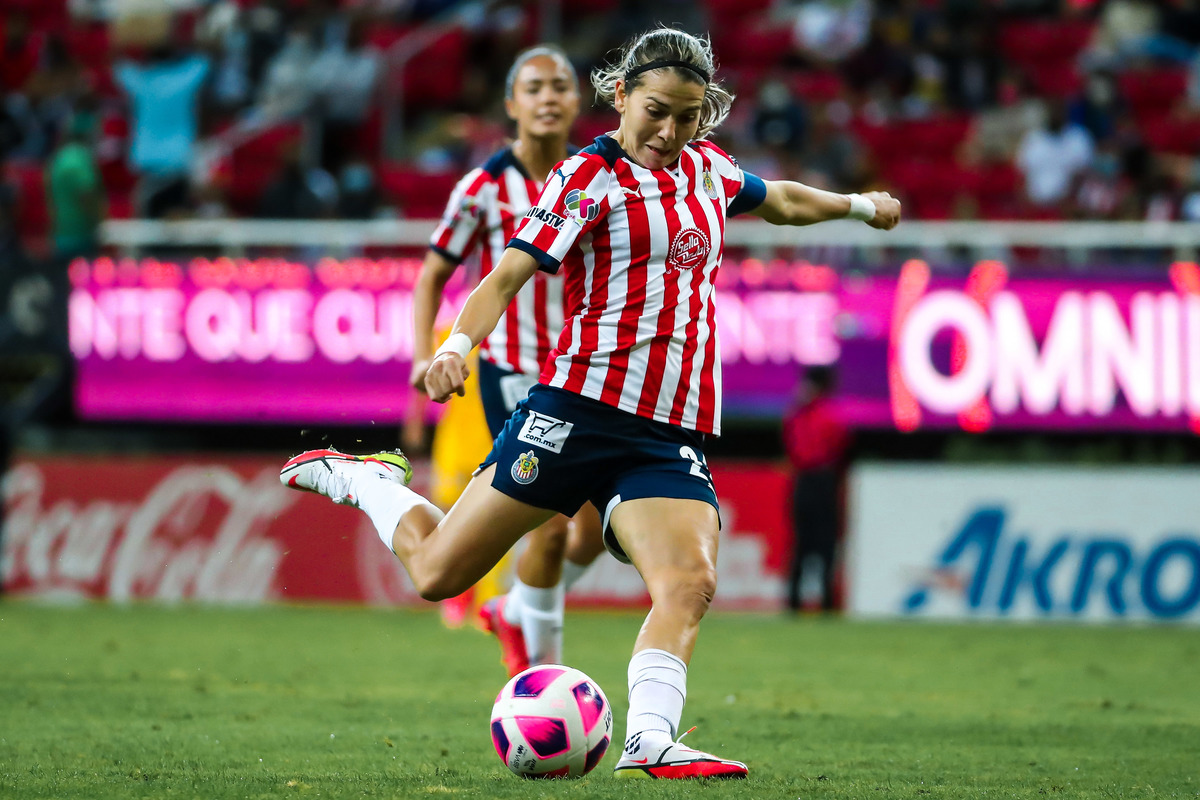 Chivas Femenil vs Tigres Femenil en el estadio Akron. (Cortesía)