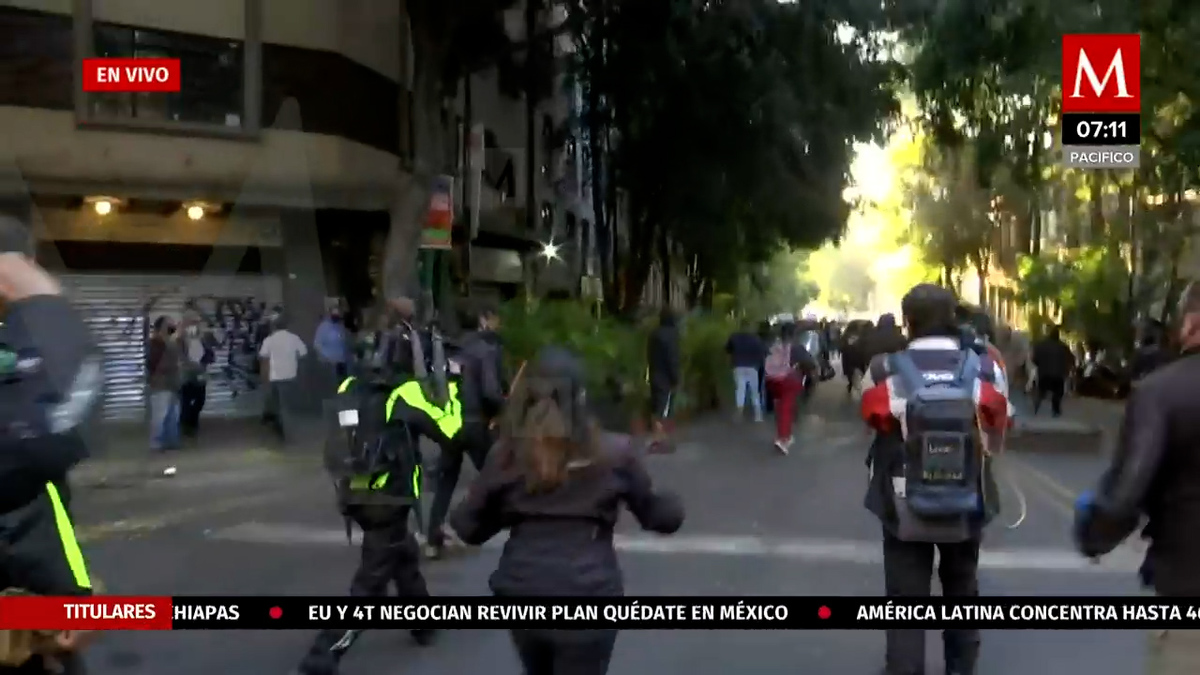 Desalojan a habitantes de un predio en la alcaldía Cuauhtémoc