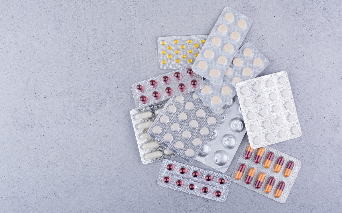 El gobierno ha realizado convenios con la ONU para garantizar el abasto de medicamentos. (Freepik)