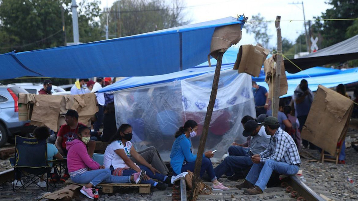 Gobierno de Michoacán reanuda pagos a maestros; comienza a saldar adeudos