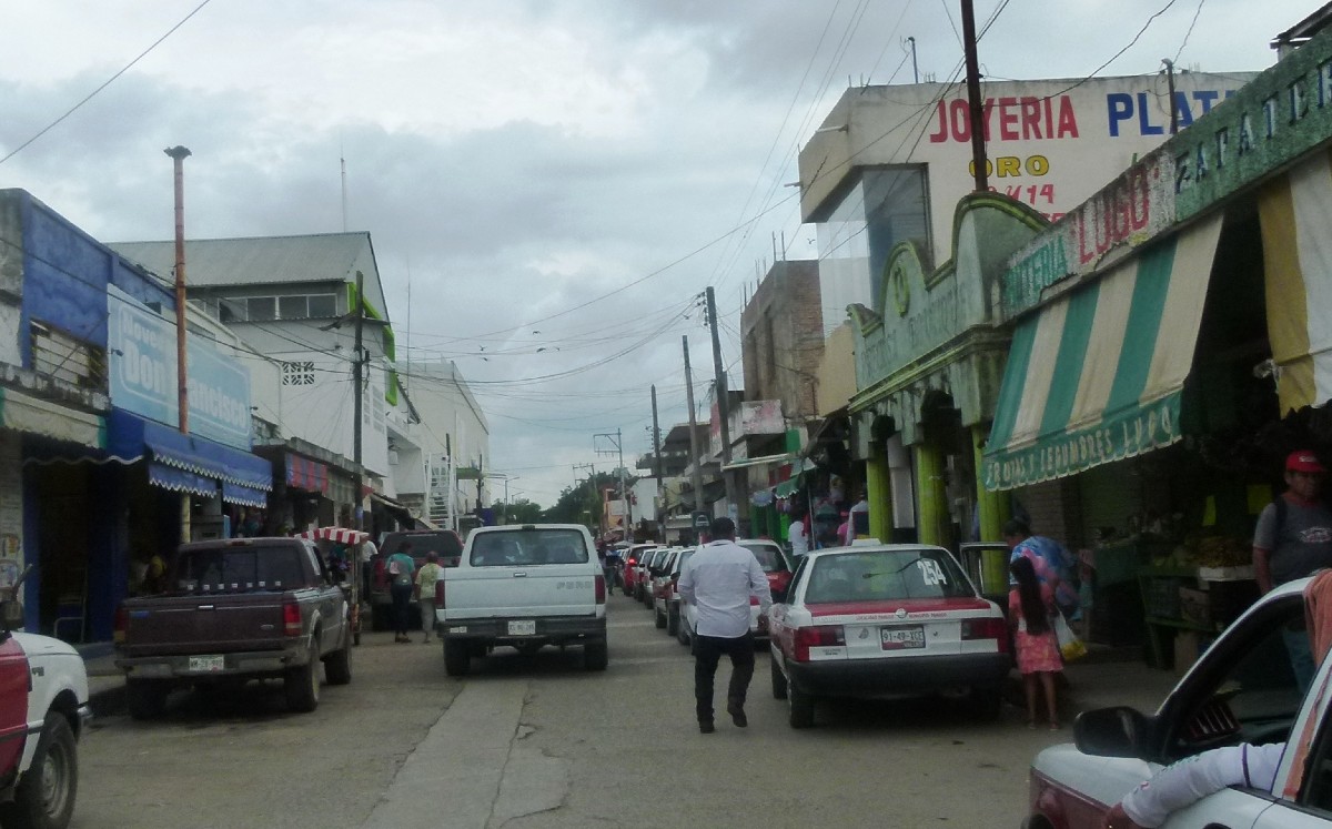 Negocios en Pánuco. (Aristeo Abundis)