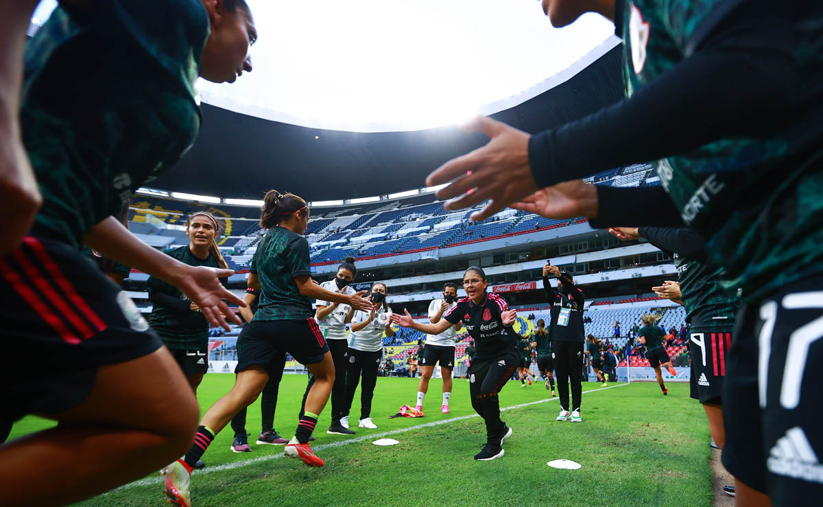 Mónica Vergara dice que el Tri femenil es el reto más grande de su vida (Imago 7)