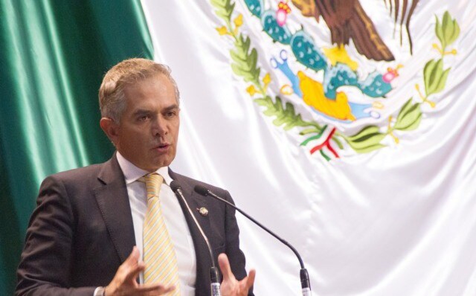 Ex funcionarios señalados por colapso de L12 del Metro anuncian demanda contra Mancera