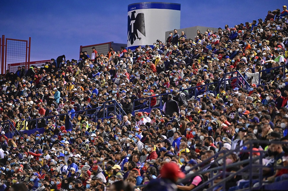 Aficionados del Atlético de San Luis en el Estadio Alfonso Lastras (Imago7)