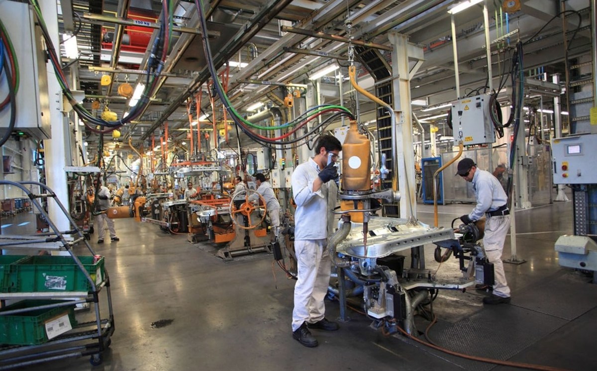 Aplicará Volkswagen en Puebla paro productivo por falta de insumos