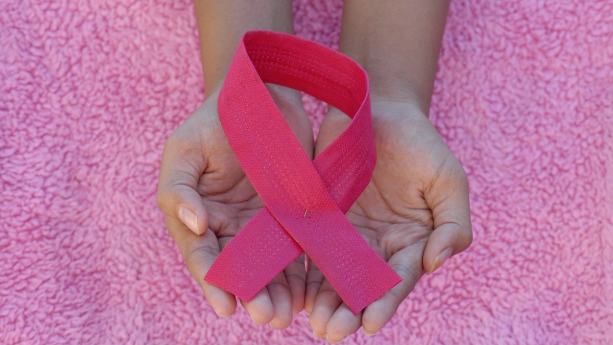 El 19 de octubre es el Día Internacional de lucha contra el Cáncer de Mama. Foto: Unsplash/Angiola Harry
