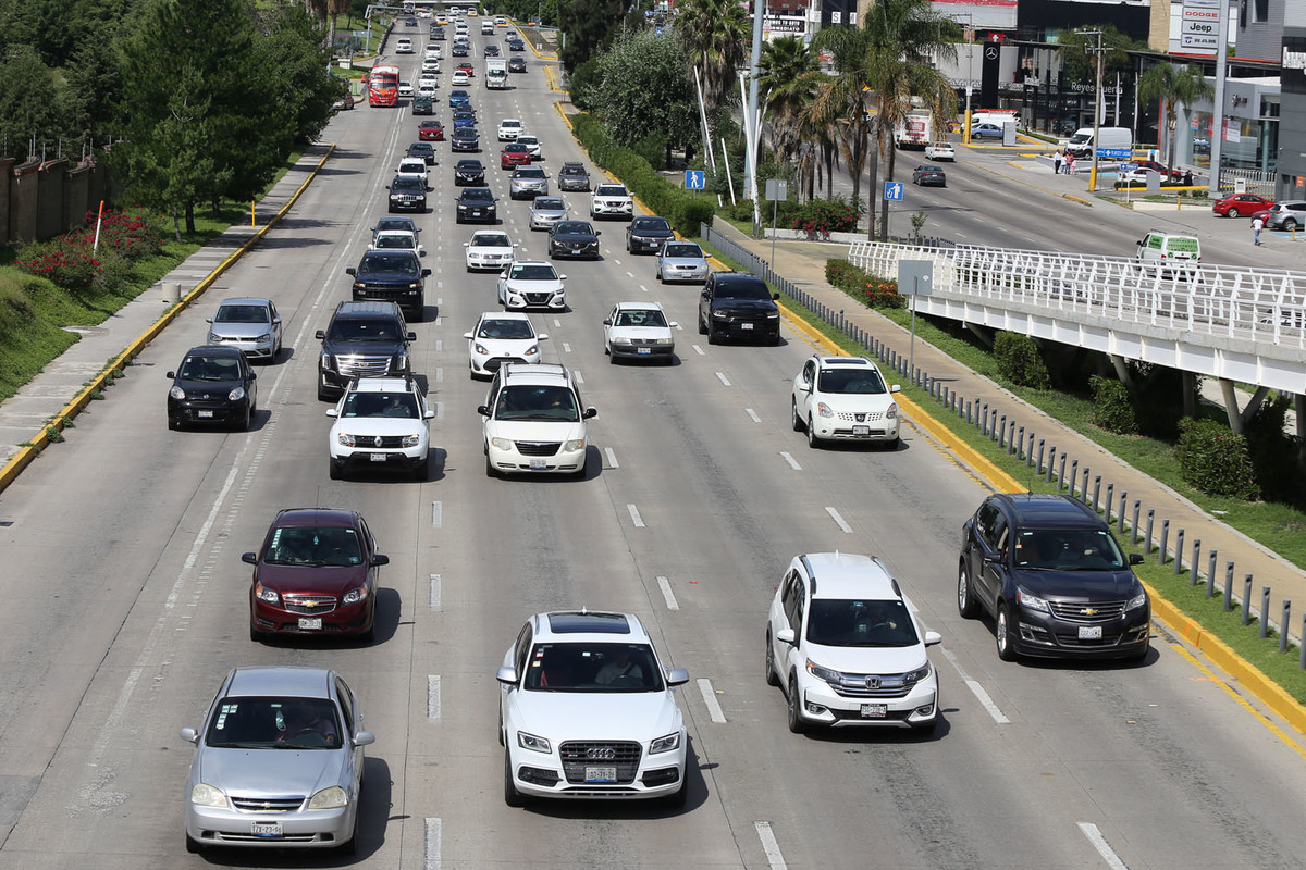 Puebla no necesita regularizar autos chocolate: Barbosa. (Agencia Enfoque)