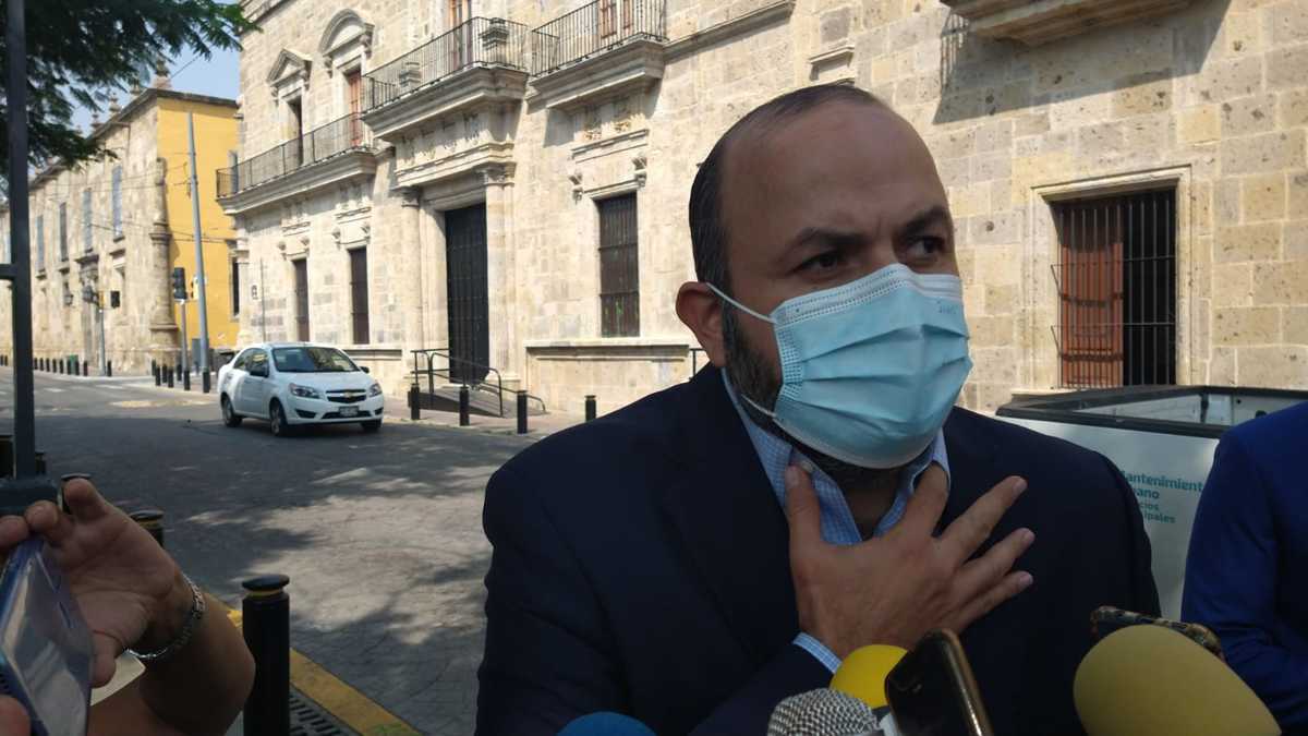 Recorte de presupuesto a la UdeG insita a la violencia, dice Villanueva (Roberto Hurtado)