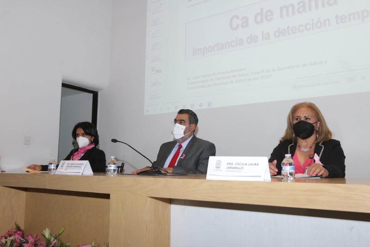 Simposium de Concientización y Prevención de la Lucha Contra el Cáncer de Mama. (Especial)