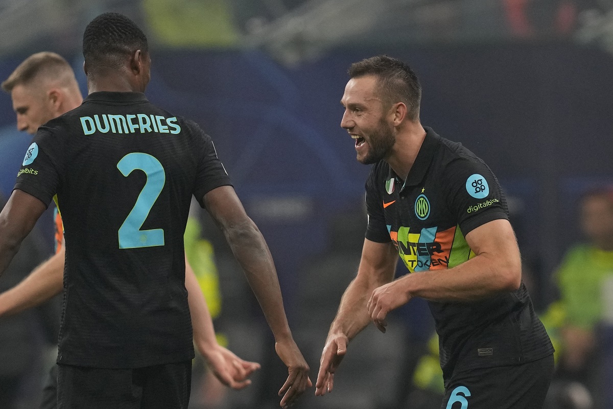 Stefan de Vrij, en festejo de gol (AP)