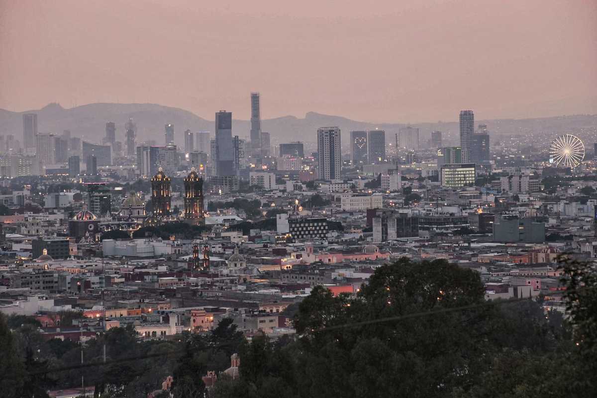 Vista panorámica de la ciudad de Puebla y la zona conurbada. (Andrés Lobato)