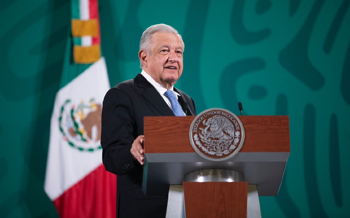 López Obrador insistió en que su gobierno combate el fraude fiscal en México. (Cortesía)