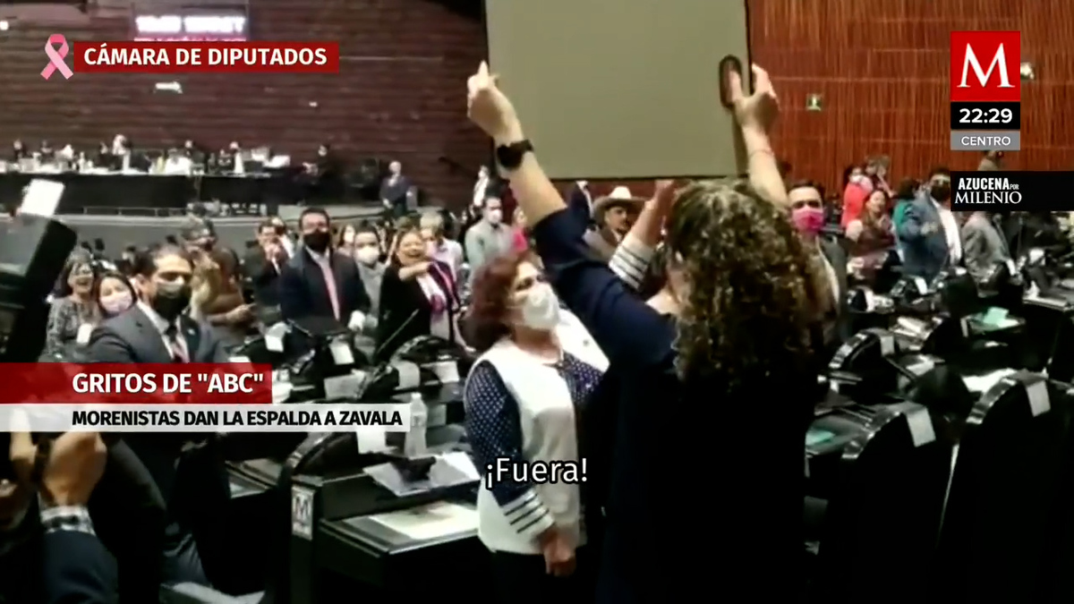 Morenistas dan la espalda a Margarita Zavala en San Lázaro; le gritan “¡ABC, ABC!”