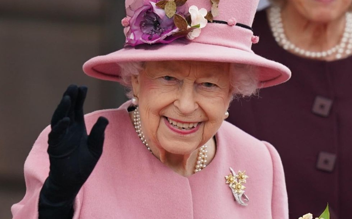 La reina Isabel II deberá descansar unos días (Instagram).