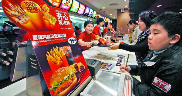 La cadena afirma que aceptar el método de cobro fue una “decisión de negocios” pensada en los clientes. Bobby Yip/Reuters
