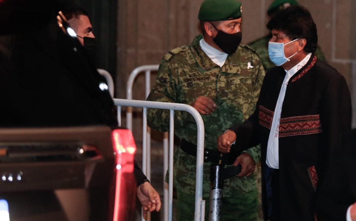 El ex presidente de Bolivia se retiró de Palacio Nacional sin dar declaraciones. | Araceli López