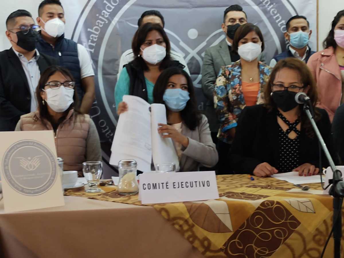 Sindicalizados de Cuautlancingo denuncian a edil por no reconocerlos. (Especial)