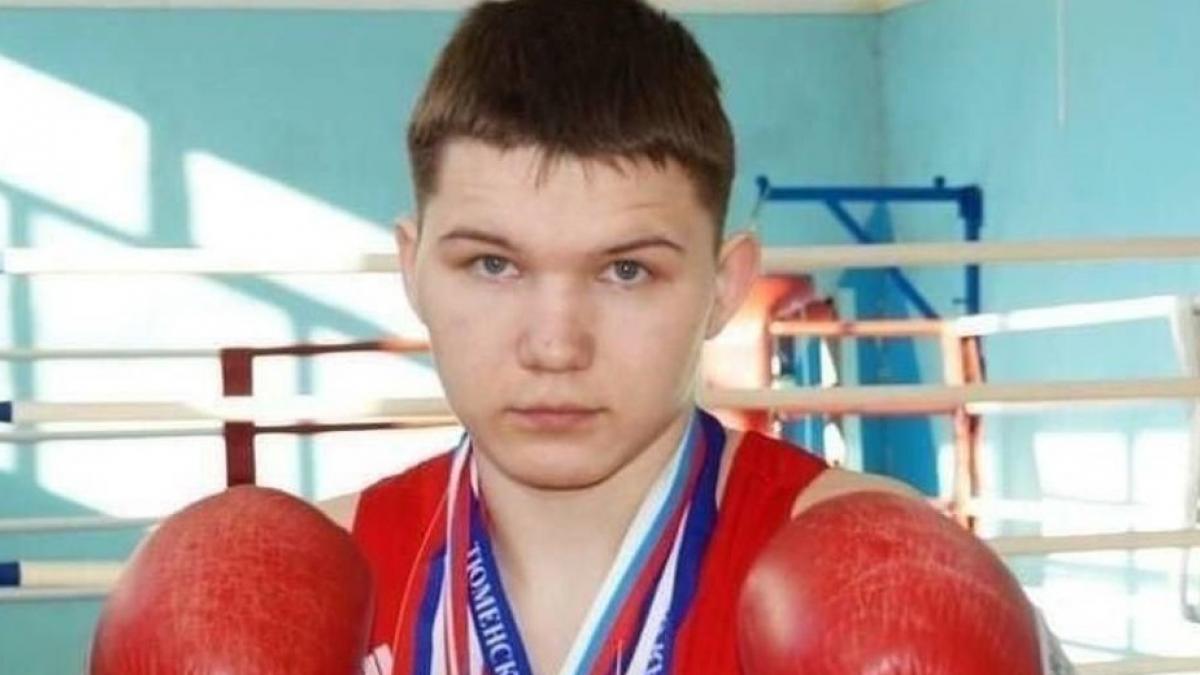 Boxeador ruso mata a un oso con un cuchillo y termina en coma inducido (Twitter)