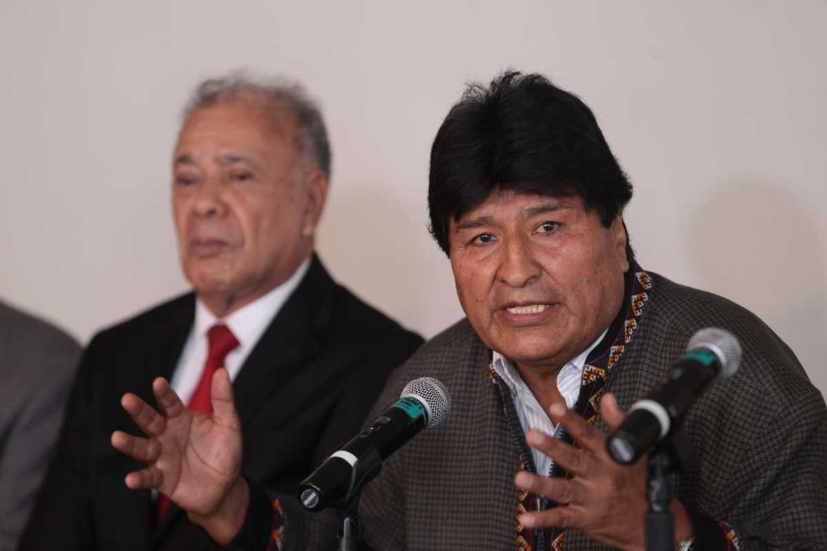 Evo Morales aseguró que en el libro de AMLO supo más detalles de la operación para su rescate de Bolivia. (Jesús Quintanar)