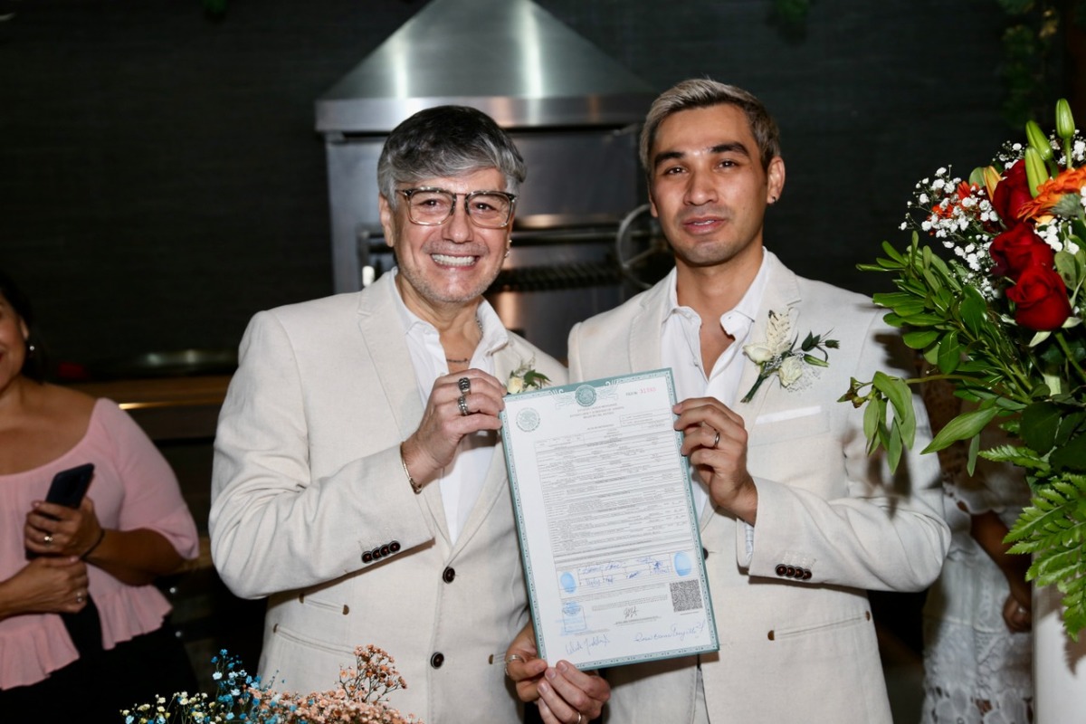 Héctor Francisco y Luis Carlos se convirtieron en la primera pareja del mismo sexo en Sonora. (Especial)