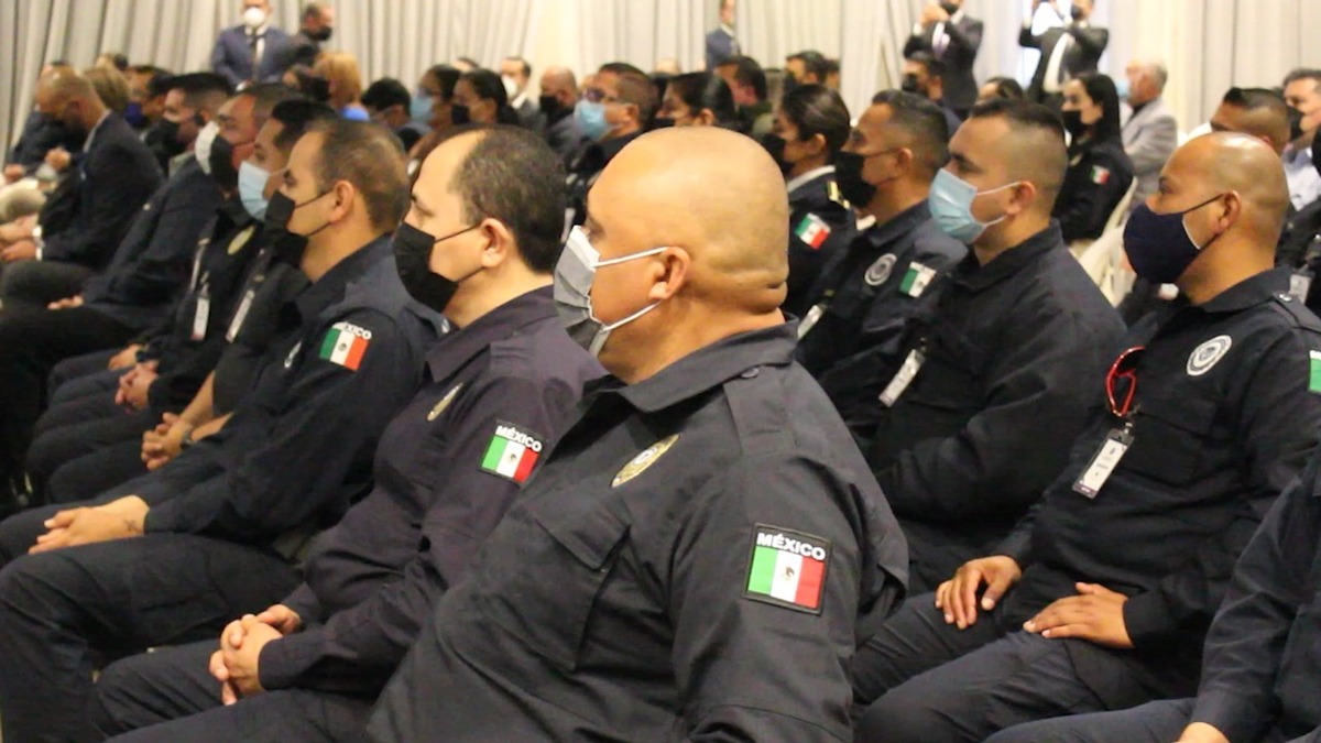Los oficiales recibieron la capacitación durante el foro internacional “Fortalecimiento de Capacidades Policiales". (Especial)