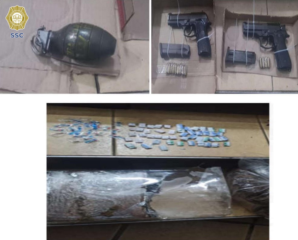 Los hombres bajaron del automóvil y estaban nerviosos.