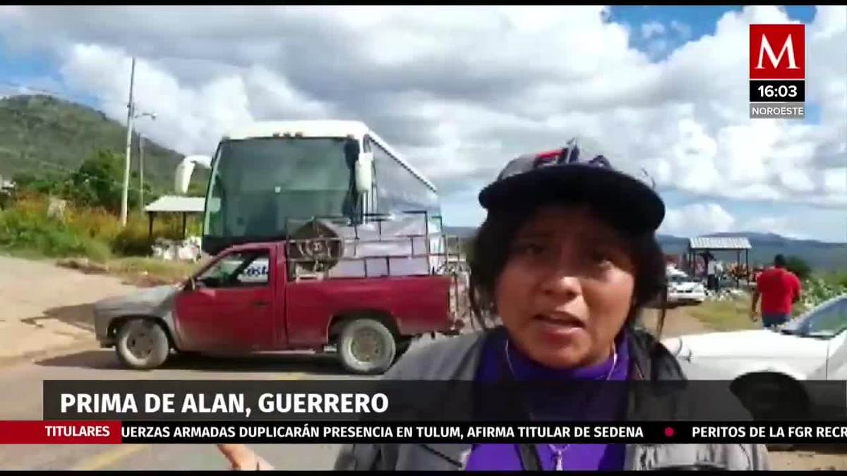 Familiares de Alan Alberto bloquean carretera Iguala-Altamirano