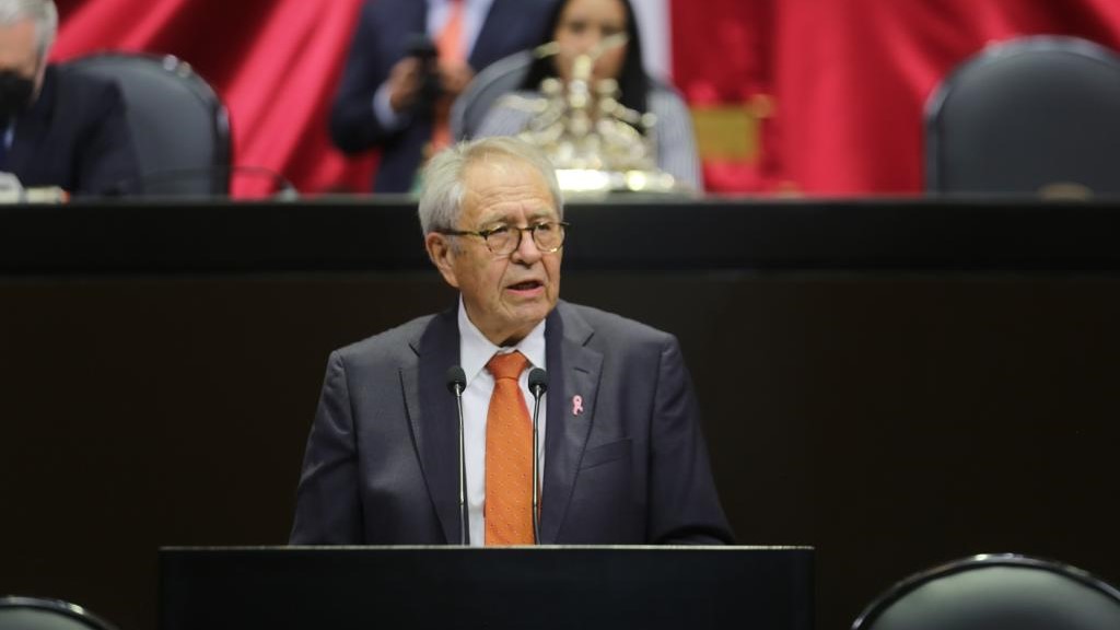 Jorge Alcocer, secretario de Salud, comparece por el Tercer Informe de Gobierno. (Jorge Carballo)