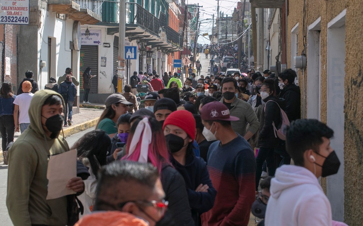 Exhortan a la población a no bajar la guardia a pesar de estar vacunados. (Iván Carmona)