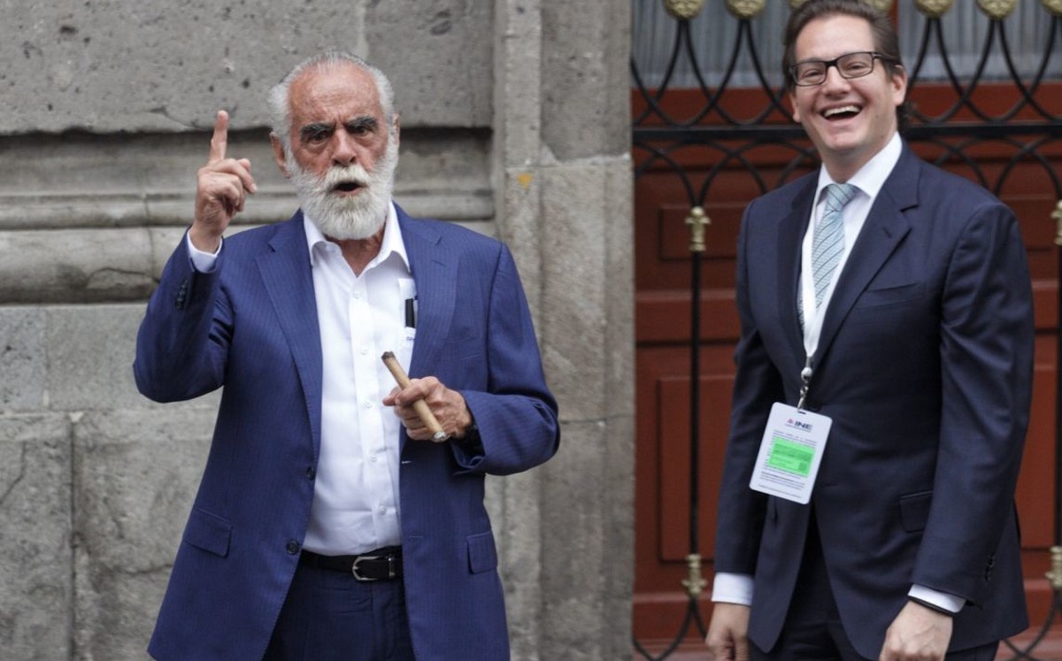 Fernández de Cevallos fue representante del PAN en 1988 ante el órgano electoral de la epoca. | Cuartoscuro