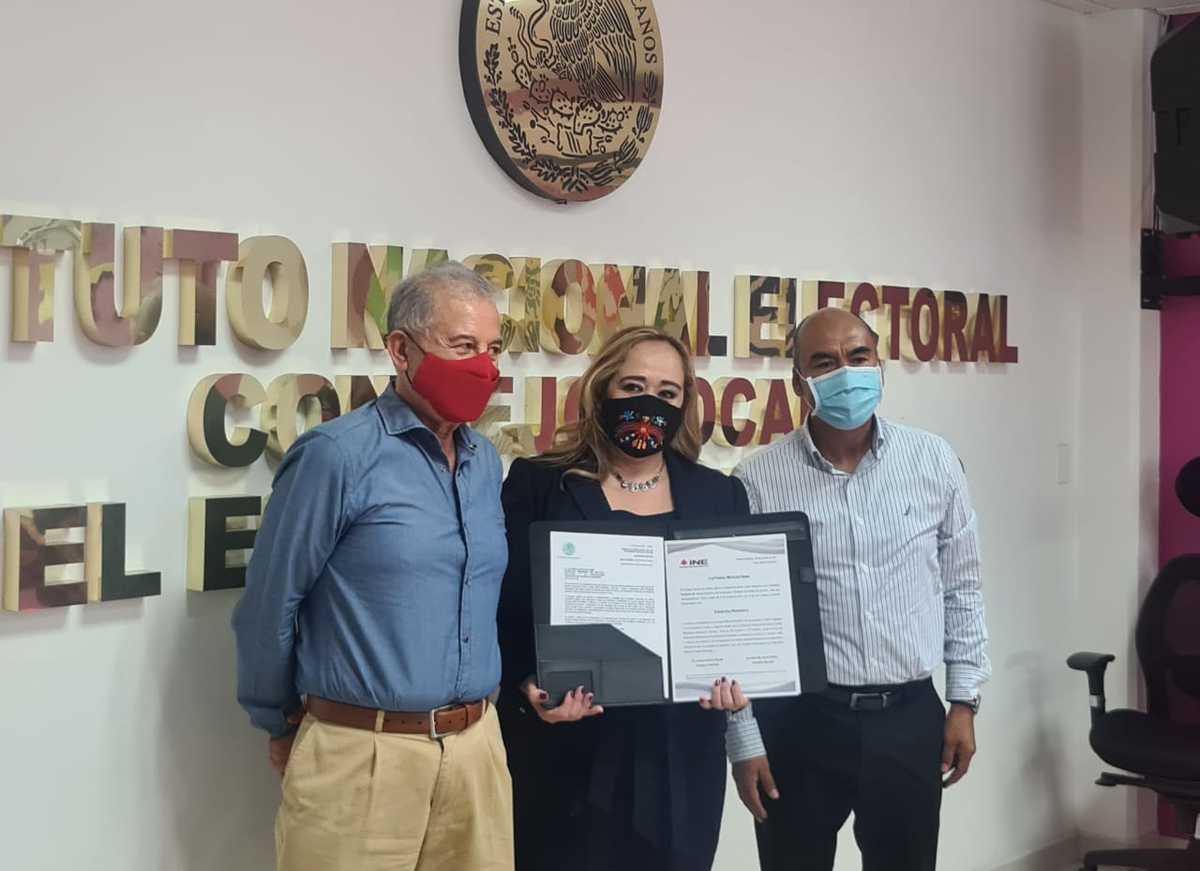 La licenciada Fabiola Matildes Gama recibió el nombramiento de consejera presidenta del IEPCGro. (Rogelio Agustín)