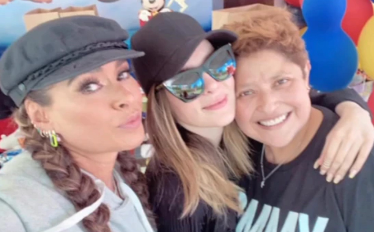 Galilea Montijo, Belinda y Nodal en fiesta de cumpleaños (Especial)