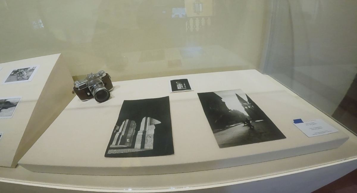 Algunas piezas de la exposición La ciudad y la memoria: los archivos fotográficos de Guadalajara (Enrique Vázquez)