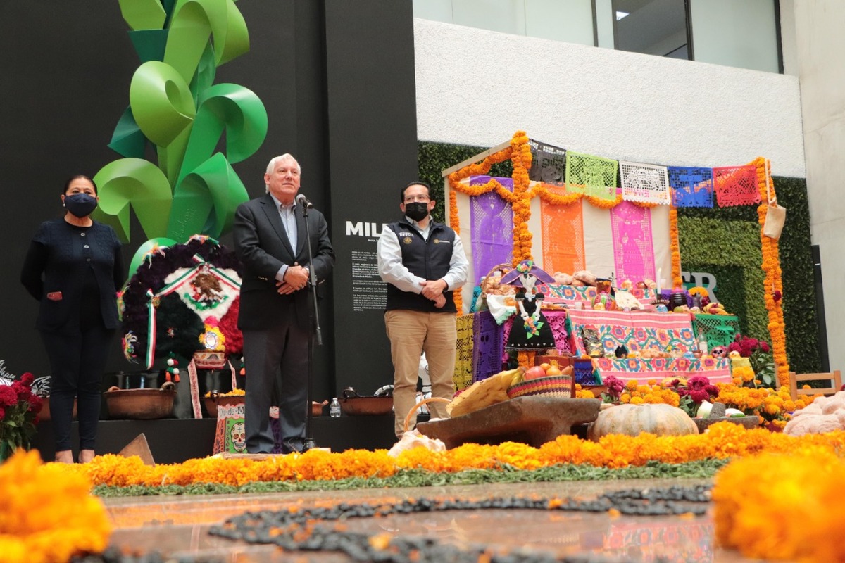 Garantiza Sader abasto de flores para celebración de Día de Muertos