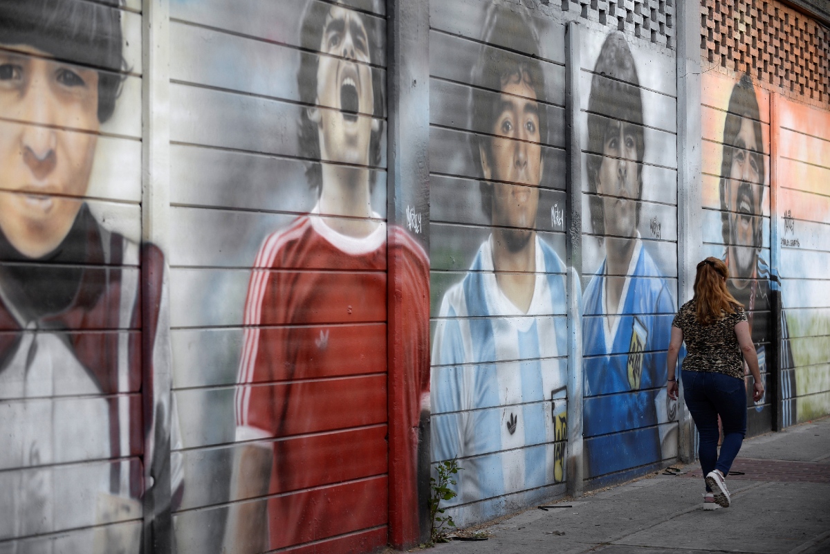 Homenajes en Argentina por el cumpleaños 61 de Diego Maradona (Reuters)