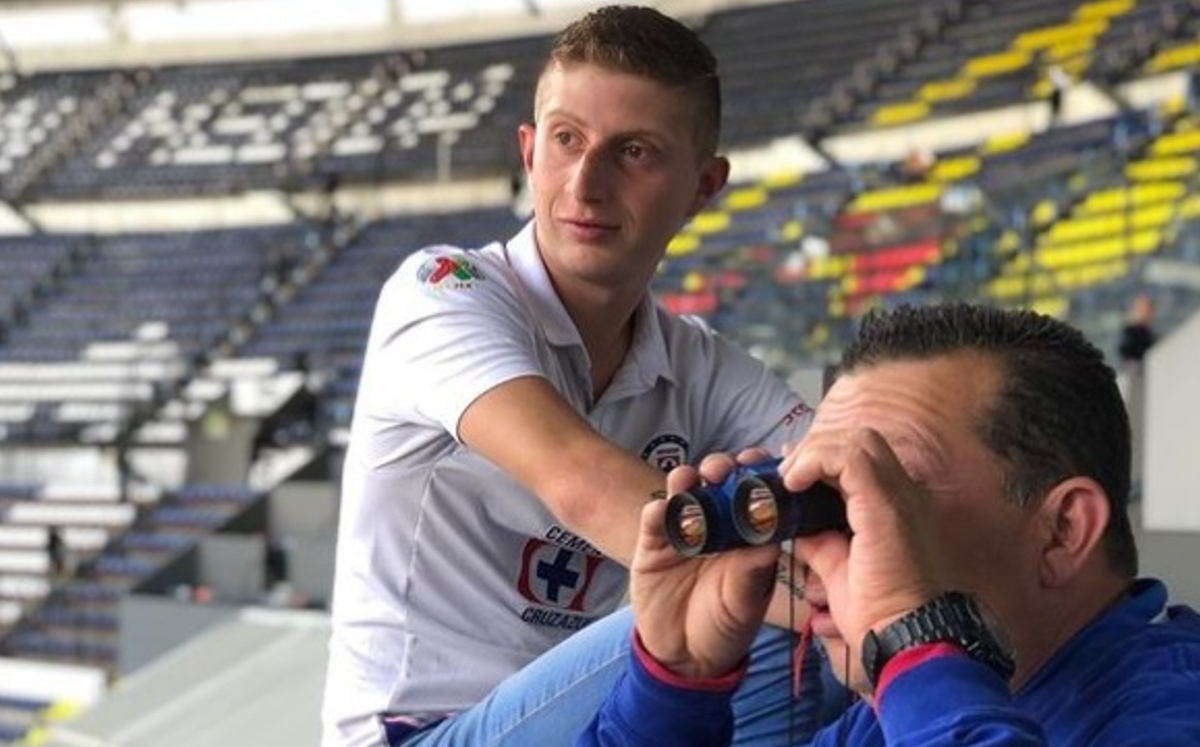 Octavio Ocaña, aficionado del Cruz Azul (Instagram @octavioocaa)